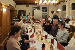 Mehr über den Artikel erfahren Wunderbare und sehr gut besuchte Weihnachtsfeier